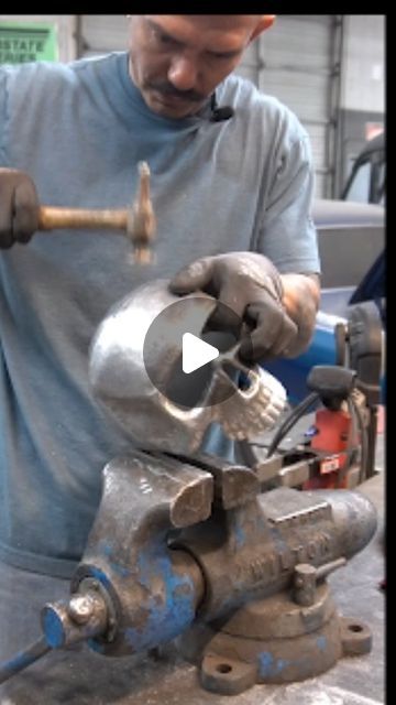 Metal Welding Art Ideas, Tig Welding Projects, Scrap Metal Art Car Parts, Metal Projects That Sell, Scrap Metal Art Ideas, Tubal Cain, Weld Idea, Piston Art, Three Wheel Bicycle