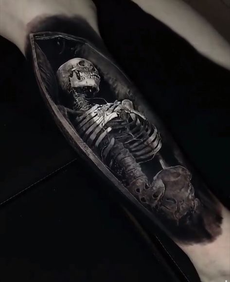 Eliot Kohek, Mori Tattoo, Memento Mori Tattoo, Bio Organic Tattoo, Organic Tattoo, Skull Sleeve Tattoos, Fusion Ink, Bio Organic, Realistic Tattoo