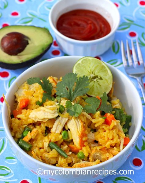 Arroz con Pollo (Colombian Chicken and Rice) Columbian Recipes, Colombian Dishes, Colombian Recipes, Colombian Cuisine, Pollo Recipe, Colombian Food, Latin Food, Easy Chicken Recipes, Main Dishes