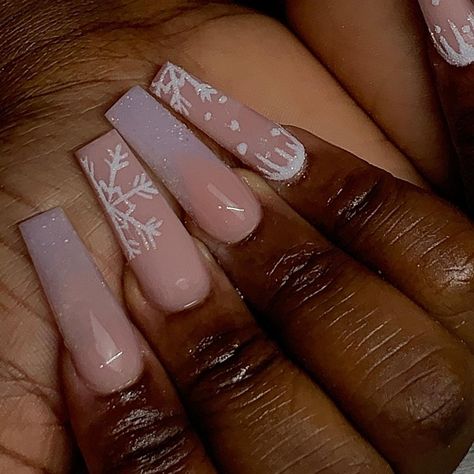 Almond Acrylic Nails Winter Designs, Holiday Coffin Acrylic Nails, Square Acrylic Nails Holiday, Half Snowflake Nails, Snow Flakes Nail Design, White Christmas Nails Acrylic Holiday, White Frosted Nails, Christmas And New Year Nails Acrylic, Nails With Sweater Design