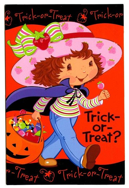 trickortreat | Sweet! Happy Halloween girl | Sara | Flickr Strawberry Shortcake Halloween Wallpaper, Halloween Strawberry Shortcake, Strawberry Shortcake Halloween, Halloween Strawberry, Strawberry Halloween, Strawberry Shortcake Toys, Berry Shortcake, Halloween Characters, Halloween Girl