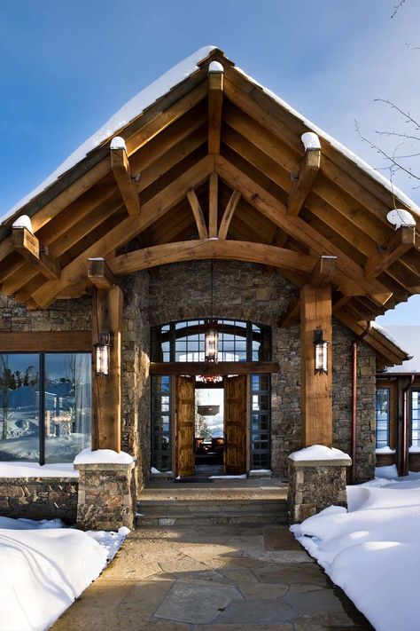 #entryways #entry #onekindesign #architecture #house #montana #rustic #modern Rustic Mountain Homes, Bear Trap, Barn Houses, Stone And Wood, Contemporary Exterior, Door Entrance, Rustic Home Design, Timber Frame Homes, Ski Lodge