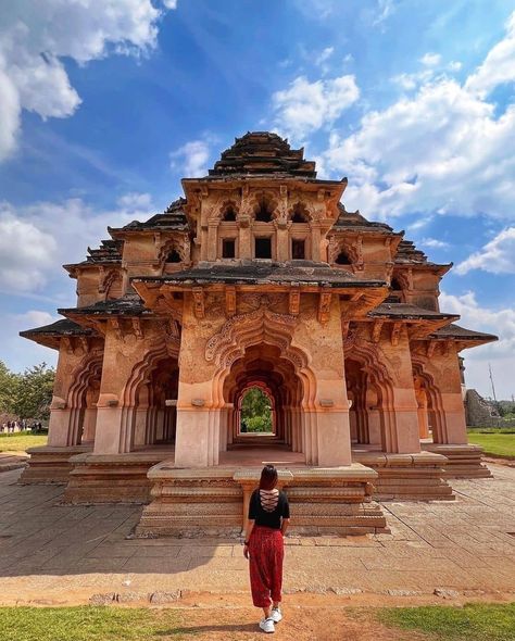 Hampi Photography Ideas, Hampi Aesthetic, Hampi Photography, Kurta Poses, Hampi Karnataka, Hampi India, Temple Photography, Hampi, Karaoke Songs