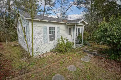 Circa 1954 Florida Cottage $65K - Old Houses Under $100K Florida Cottage, Corner Lot, Old Houses, Tiny House, Shed, Outdoor Structures, Cottage, Florida, Things To Sell