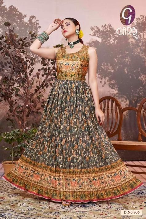 Crush Cloth Long Frocks, Long Frocks Designs, Crush Fabric, Pradeep Kumar, Plazo Set, Long Gown Design, Kids Blouse Designs, Anarkali Dress Pattern, Kids Blouse