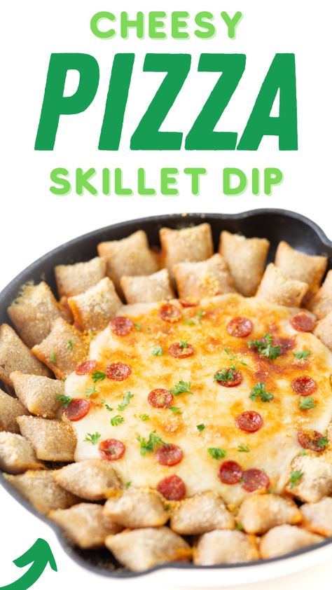 Pizza Roll Appetizer, Pizza Dip Appetizers, Pizza Skillet, Mexican Dip Recipes, Skillet Dip, Pepperoni Pizza Dip, Pizza Dip, Skillet Pizza, Hearty Snacks