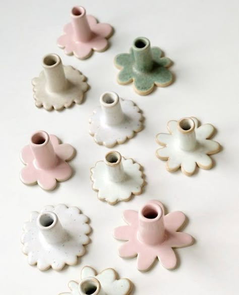 Das Stone Clay Ideas, Handbuilt Pottery Ideas Simple, Diy Air Clay Projects, Handbuild Pottery Ideas, Diy Clay Decorations, Diy Clay Candle Stick Holder, Airclay Ideas Diy, Pottery Projects For Beginners, Airdryclay Ideas Simple