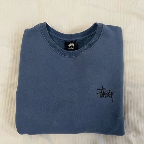 Stussy Clothes, Sweat Stussy, Stussy Crewneck, Stussy Sweatshirt, Stussy Clothing, Fits Inspiration, Stussy Hoodie, Blue Crewneck, Men Fashion Casual Outfits