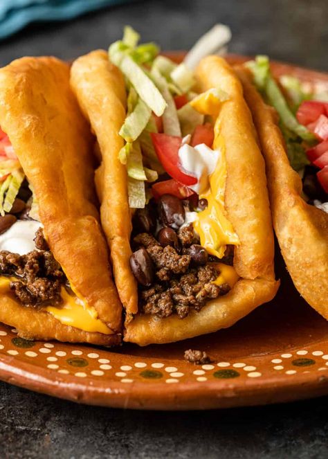 Indian Taco Recipes, Slow Cooker Flank Steak, Fry Bread Tacos, Indian Fry Bread, Navajo Tacos, Indian Tacos, Fried Bread Recipe, Crispy Tacos, Tacos And Burritos