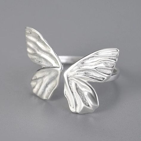 925 Sterling Silver Ring With Butterfly Insect Jewelry Design, Silver Cuff Ring, Silversmithing Jewelry, Plain Ring, Plain Rings, Motifs Perler, Insect Jewelry, Unique Flower, Rings Vintage