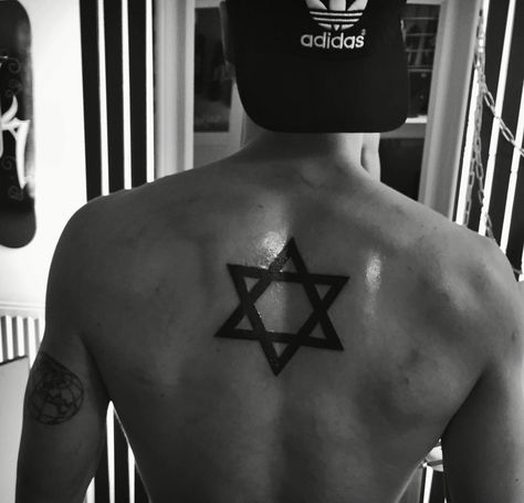 David Star. Mens tattoo Magen David Tattoo, David Star Tattoo, Kabbalah Tattoo, Jewish Tattoo Ideas, Jewish Star Tattoo, Elbow Star Tattoo, Tatto Man, Star Of David Tattoo, Jewish Tattoo