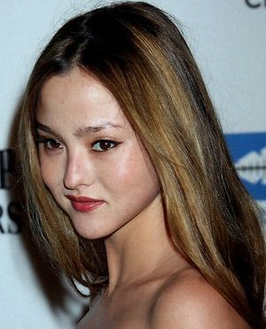 Adorable Devon Aoki list Devon Aoki Icon, Devon Devon, French Curl, Devon Aoki, Opening Night, Round Face, Venom, Pretty Face, Maquillaje De Ojos