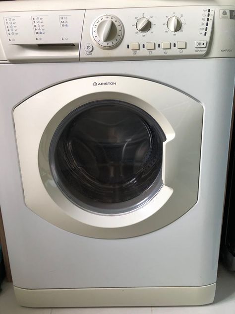 2in1 Ariston Washer Dryer Samsung Washer, Service Jobs, Washing Machine And Dryer, Phone Gadgets, Washer Dryer Combo, Front Load Washer, Dryer Machine, Luxury Services, Stationery Craft