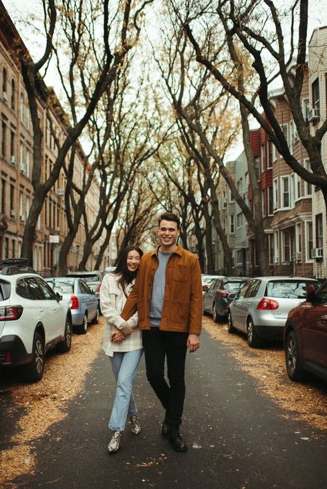 City Couples Photography, Engagement Photos Nyc, Fall Nyc, Fall Engagement Shoots, Brooklyn Street, Engagement Shoot Outfit, Nyc Photoshoot, Fall Couples, Engagement Photo Outfits Fall