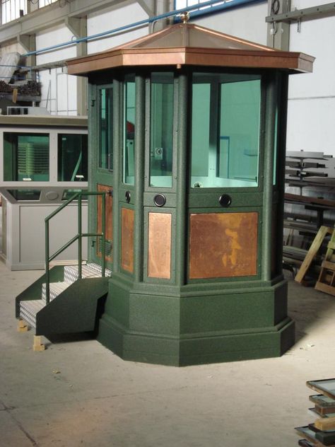 Guard Room Design, Security Guard House, Guard Booth, Security Room, Hangar Design, Perimeter Security, Guard House, Farm Store, Security Guard