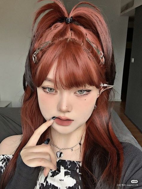 Douyin Hair Color, Shifting Ideas, Medium Long Haircuts, Gradient Hair, Red Hair Inspo, Teal Hair, Hair Color Streaks, Pretty Hair Color, Shot Hair Styles