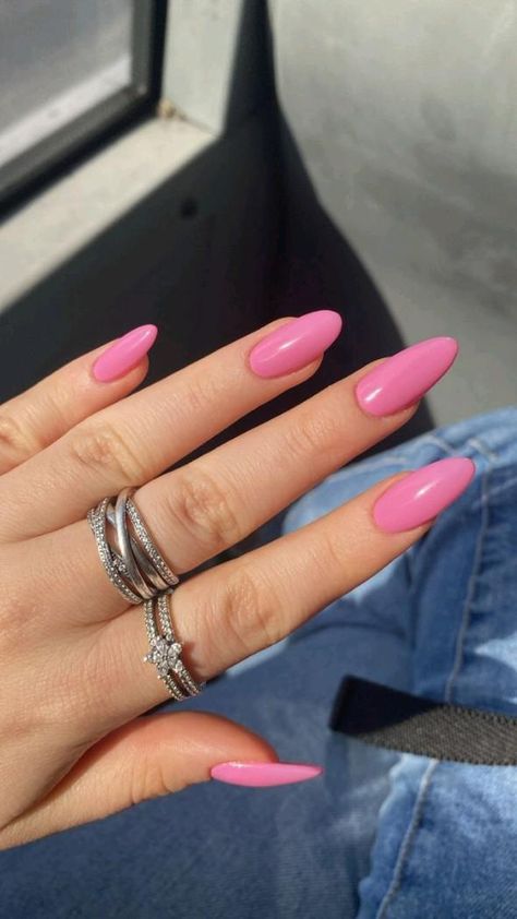 Pink Oval Nails, 2016 Nails, Bubblegum Pink Nails, Barbie Pink Nails, Barbie Nails, Solid Color Nails, Pink Gel Nails, Almond Acrylic Nails, Pink Nail