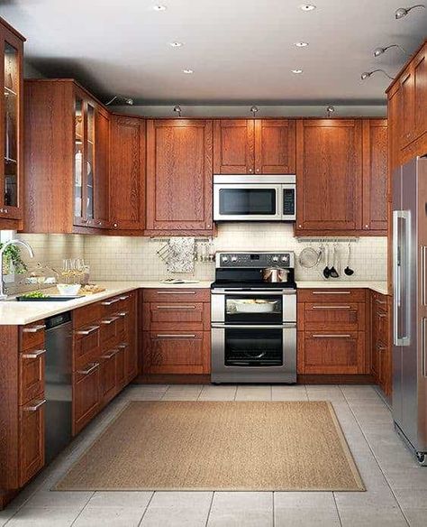 Modernize Cherry Cabinets with a Light Backsplash Brown Kitchen Ideas, Cherry Wood Kitchen Cabinets, Natural Wood Kitchen, Brown Kitchen Cabinets, Ikea Kitchen Design, Ikea Kitchen Cabinets, Breakfast Nooks, Cherry Kitchen, Brown Cabinets