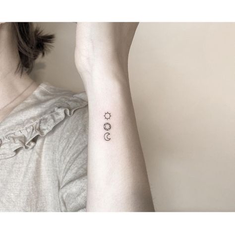 Moon Zodiac Tattoo, Big Three Tattoo, Big 3 Astrology, Star Sign Tattoos, Big Three Astrology, Astrology Tattoo Ideas, Three Tattoo, Moon Zodiac, Astrology Tattoo