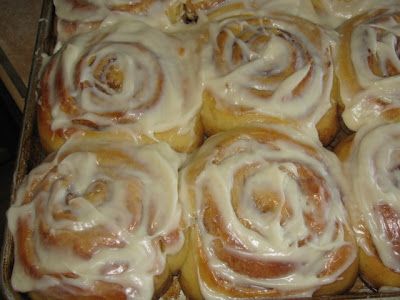 Pudding Cinnamon Rolls, Yummy Cinnamon Rolls, Best Cinnamon Rolls Ever, Bread Machine Cinnamon Rolls, The Best Cinnamon Rolls, Bread Machine Recipe, Cinnabon Cinnamon Rolls, Rolls Homemade, Cinnamon Roll Recipe Homemade