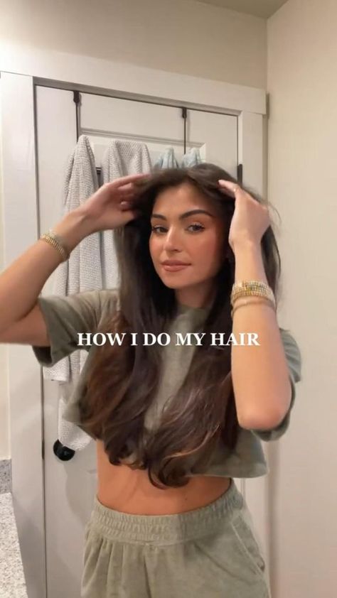 How to get the perfect blow out/ blow dry hair with blow dryer brush at home in 2022 | Blow dry hair, Hair tutorial, Blowout hair Middle Lenght Hairstyles Aesthetic, Blowdry Curtain Bangs, Revlon Hair Dryer Brush Tutorial, How To Blow Dry Curtain Bangs, Hair Blowdry, Dry Long Hair, Hair Curling Tips, Blow Dry Hair, Hair Dryer Brush