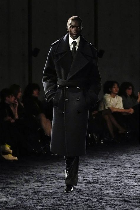 Saint Laurent Fall/Winter 2024 Menswear Collection | Hypebeast Saint Laurent Menswear, Yves Saint Laurent Men, Heart Aesthetic, 2024 Menswear, Modern Suits, Harvey Specter, Menswear Runway, Best Dressed Man, Baggy Clothes