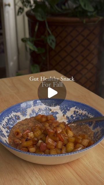 lindsay etemadipour on Instagram: "Have you tried stewed apples? 🍎

Stewed apples are a hidden gem when it comes to holistic health. Here’s why they deserve a spot in your daily routine:

🍏Gut Health Superfood: Rich in pectin, a soluble fiber that nourishes beneficial gut bacteria, stewed apples help maintain a balanced microbiome and promote smooth digestion. 
🍏Anti-Inflammatory Benefits: Cooking apples releases natural polyphenols and flavonoids, which act as powerful antioxidants. These compounds can reduce inflammation and support overall cell health. ✨ 🍏 Easy on the Digestive System: The soft, warm texture makes stewed apples gentle on the stomach, perfect for those dealing with digestive issues like bloating or IBS. Plus, they’re soothing and easy to digest! 💪🏼 🍏 Regulate Bloo Stewed Apples For Gut Health, Cooking Apples, Stewed Apples, Digestive Issues, Soluble Fiber, Gut Bacteria, Digestive System, Hidden Gem, Have You Tried