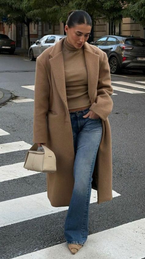 #autumn #outfit #outfitideas #outfitinspo #winter #coat #bigcoat #oversized #long #blazer #longcoat #elegant #dressy #chic #minimalist #minimalistic #cold #outfitsforcolddays #colderdays #coldweather #cool #coolweather #weather #lowrisejeans #bootcutjeans #lowrise #bootcut #low #boot #jeans #90s #aesthetic #skinny #beige #brown Beige Jeans Outfit Winter, Brown Jeans Outfit Aesthetic, Long Brown Boots Outfits, Beige Jeans Outfit, Brown Jeans Outfit, Long Brown Boots, Bootcut Jeans Outfit, Brown Boots Outfit, Fall Boots Outfit