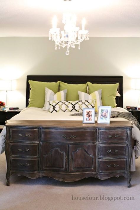 Like the dresser at the end of the bed! Dresser At End Of Bed, Awesome Furniture, Bed Dresser, Bedroom Bliss, Pets Diy, Up House, Book Shelves, Cool House Designs, Bed Room