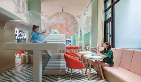 Children’s playground and restaurant hybrid opens in China Playroom Restaurant, Children Playroom, Kids Restaurants, Restaurant Design Inspiration, Kids Cafe, Family Park, Kids Indoor Playground, Living Photo, Ad Magazine