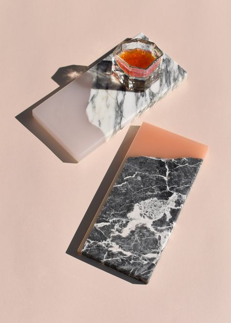 Summer Must Haves, Marble Accessories, Colorful Storage, Marble Furniture, Milan Design, Marble Coasters, Marble Art, Marble Design, Resin Material