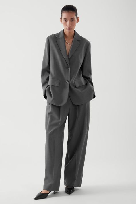 Dark Grey Suit Women, Grey Blazers, Dark Grey Blazer, London Fall, Winter Inspired, Classic Wardrobe Staples, Oversize Women, Gray Suit, Grey Blazer