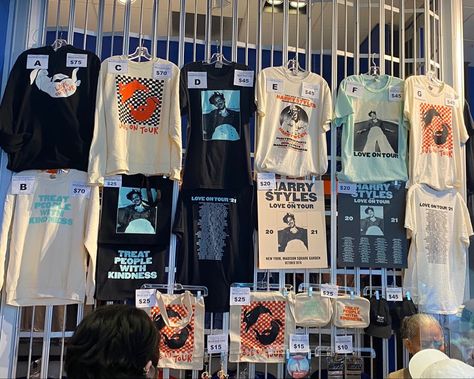 Concert Merch Display, Concert Merchandise Ideas, Band Merch Ideas, Merch Display, Space Project, Sunset Party, Harry Core, Merch Ideas, Space Projects