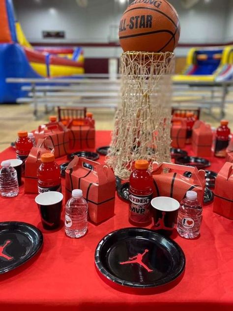 Girls Basketball Birthday Party, Air Jordan Birthday Party Ideas, Jordan Themed Birthday Party, 15th Birthday Party Ideas For Boys, Jordan Birthday Party Ideas, Michael Jordan Birthday Party, Jordan Birthday Party Ideas Decoration, 13 Year Boy Birthday Ideas, Jordan Theme Birthday Party Ideas