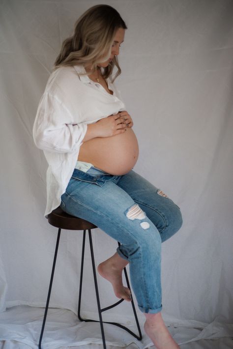 White Tee Maternity Shoot, Demin Maternity Shoot, Blue Jean White Shirt Maternity Pictures, Maternity Pics With Jeans, Maternity Shoot With Jeans, Maternity Photos Jeans And White Shirt, Jeans And White Shirt Maternity Shoot, Denim And White Maternity Shoot, White Shirt Maternity Photos