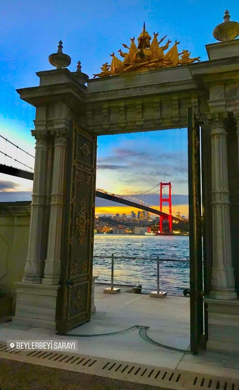 Istanbul Pictures, Istanbul Travel Guide, Places In Egypt, Istanbul Turkey Photography, Travel Picture Ideas, Istanbul Travel, Turkey Travel, Dream City, Instagram Photo Inspiration