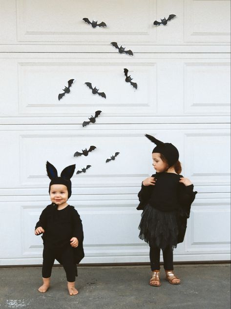 Diy Baby Bat Costume, Bat Family Costume, Diy Bat Costume Kids, Bat Costume Toddler, Bat Costume Diy, Baby Bat Costume, Toddler Bat Costume, Diy Bat Costume, Halloween Costume Ideas Diy