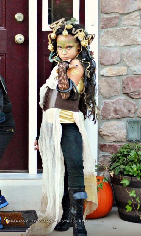 Coolest Medusa Costume Medusa Costume Ideas, Diy Medusa Costume, Medusa Costume, Costumes For Halloween, Homemade Costume, Diy Costumes Kids, Dragon Costume, Diy Halloween Costume, Homemade Costumes