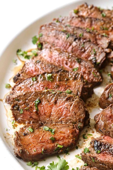 Grilled Sirloin Steak with CAJUN BUTTER (Tips, Tricks for the BEST steak!) Ribeye Recipe, Grilled Sirloin, Skirt Steak Marinade, Marinated Skirt Steak, Sirloin Steak Recipes, Skirt Steak Recipes, Cajun Butter, Steak Pasta, Pasta Puttanesca