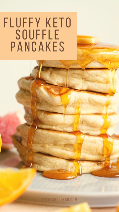 Ketofocus Recipes, Pancakes Low Carb, Low Carb Pancake Recipe, Soufflé Pancakes, Desayuno Keto, Almond Flour Pancakes, Low Carb Pancakes, Postre Keto, Sugar Free Maple Syrup