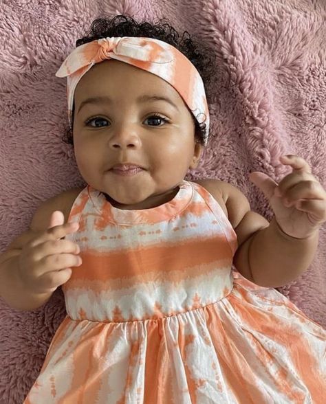 Mixed Baby Aesthetic, Cute Baby Photos Black, Mixed Baby Girl Outfits, Black Babies Girl, Light Skin Baby Girl, Baby Girl Outfits Black Babies, Mixed Toddler Girl, Cute Babies Black, Cute Babies Mixed