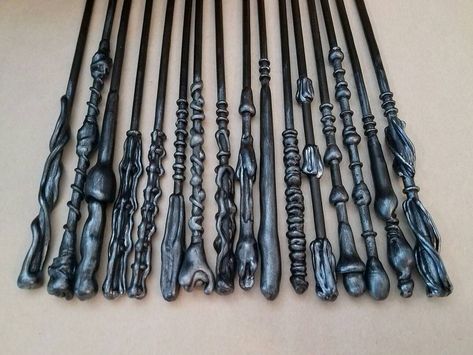 Gryffindor Wedding, Wands Harry Potter, Harry Potter Christmas Party, Slytherin Wedding, Harry Potter Themed Gifts, Harry Potter Bachelorette Party, Harry Potter Bachelorette, Harry Potter Party Favors, Harry Potter Christmas Gifts