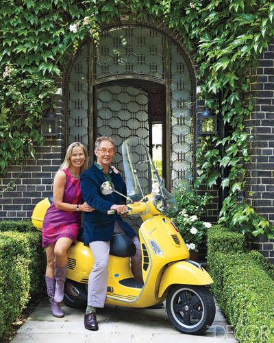 Kit and Tim Kemp at their 1920s London townhouse near Hyde Park.   - ELLEDecor.com Firmdale Hotels, Kit Kemp, London Townhouse, Notes Style, London Town, Travel Images, Eclectic Interior, Bold And Beautiful, London Design