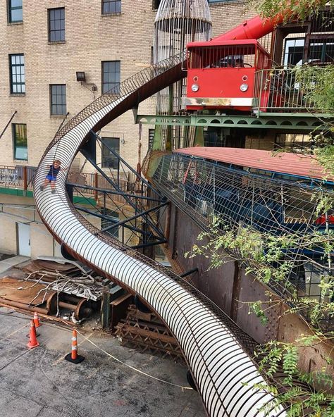 St Louis City Museum, Playground Slides, Downtown St Louis, Museum Plan, Urban Playground, Playground Slide, Play Yard, Playground Design, City Museum