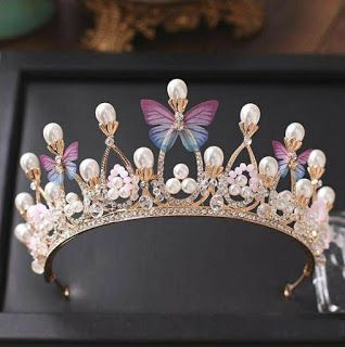 Pearl Bridal crown designs Crowns And Tiaras, Cheap Hair Accessories, Butterfly Crown, Floral Headdress, Rhinestone Headpiece, Beautiful Tiaras, Headpiece Hairstyles, Crystal Headpiece, Color Wedding