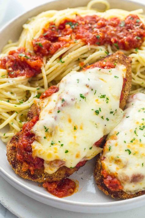 Air Fryer Chicken Parmesan Chicken Parmesan Recipe Air Fryer, Amish Cookies, Air Fryer Chicken Parmesan, Chicken Recipes Instant Pot, Chicken Recipes Indian, Chicken Parmesan Recipe Easy, Chicken Mozzarella, Chicken Parmesan Recipe Baked, Healthy Chicken Parmesan