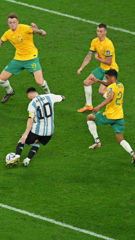 Argentina Vs Australia, Goat Messi, Football Aesthetic, Aesthetic Football, Football Or Soccer, Messi Vs, Lionel Messi Wallpapers, Team Goals, Messi Argentina