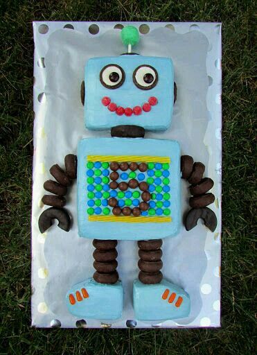 Robot                                                                                                                                                                                 More Robot Cake, Robot Birthday Party, Robot Party, Mini Donuts, Boy Birthday Cake, A Robot, Cakes For Boys, Birthday Cake Kids, Creative Cakes