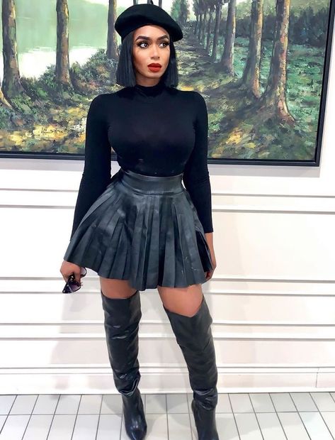 Black slay Skirt Outfits Black Women, Skirt Outfit Black Women, Outfits Black Women Fall, Modeling Outfits, Outfits Black Women, Outfit Black Women, Fashionable Nails, Leather Skirt Outfit, Nails Fashion