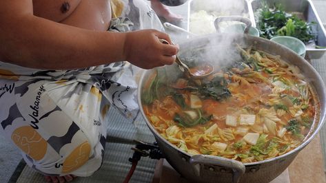 How to Make Your Own Chanko Nabe (Sumo Stew) Chanko Nabe, Flower Shaped Cookies, Chicken Balls, Sumo Wrestler, Clean Protein, Soft Boiled Eggs, Fish Cake, Leeks, Kimchi